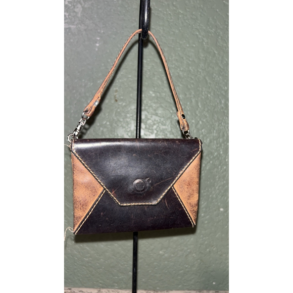 Unbranded Handbags - Vintage Born Brown Tan Leather Clutch Wristlet One Size